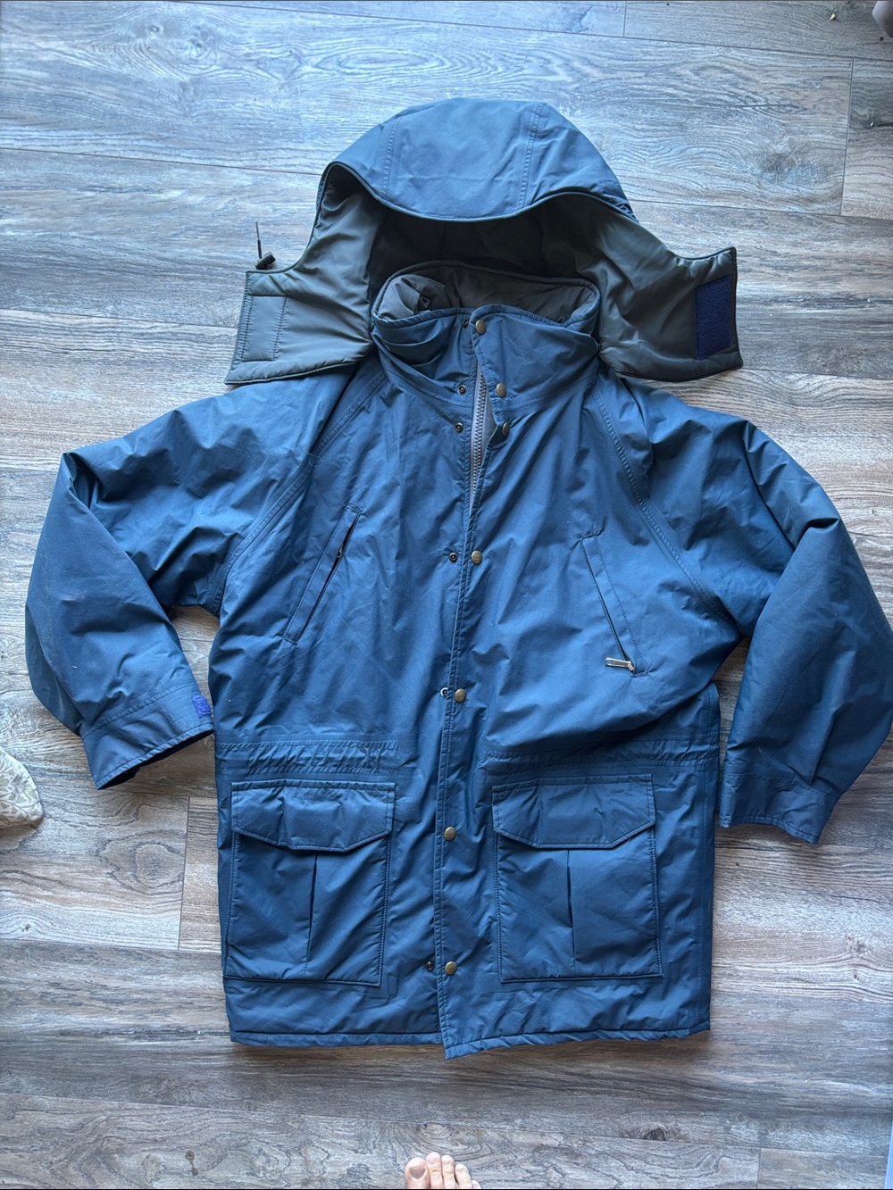 Vintage L.L. Bean Men's Hooded Raincoat Jacket - Navy Blue